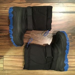 Warm Black & Blue Snow Boots for Boy or Gi…